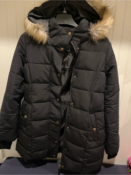 St. John's Bay Jackets & Blazers - Women’s St John’s Bay Black Puffer Hooded Coat with Faux Fur Trim Small Parka